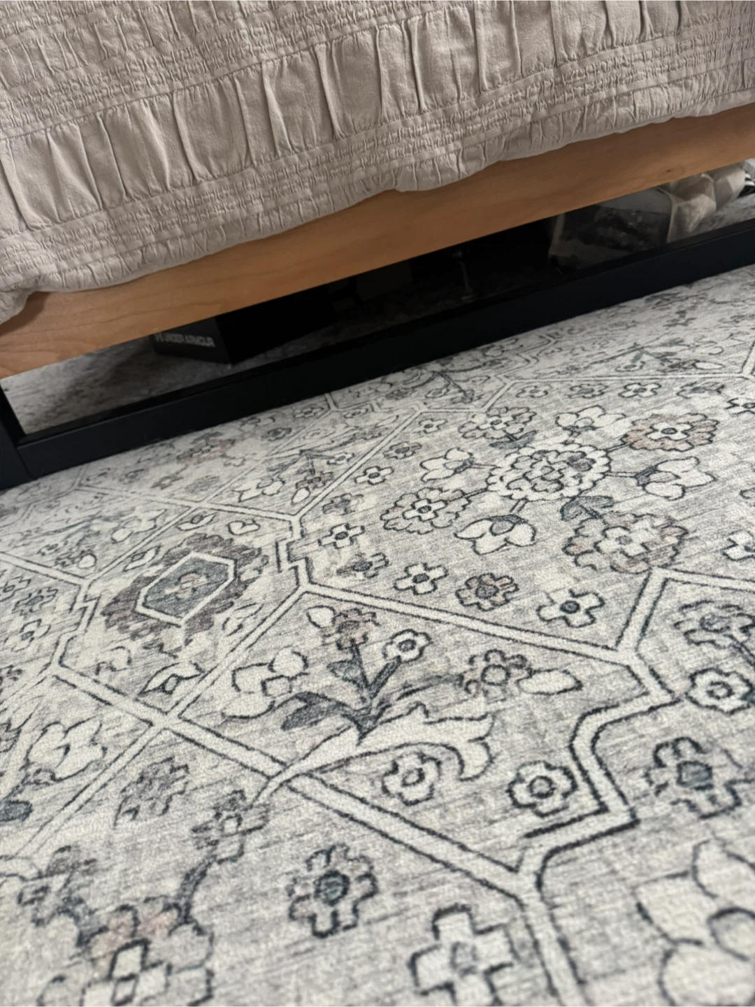 Queen Size Bed Frame - photo 3