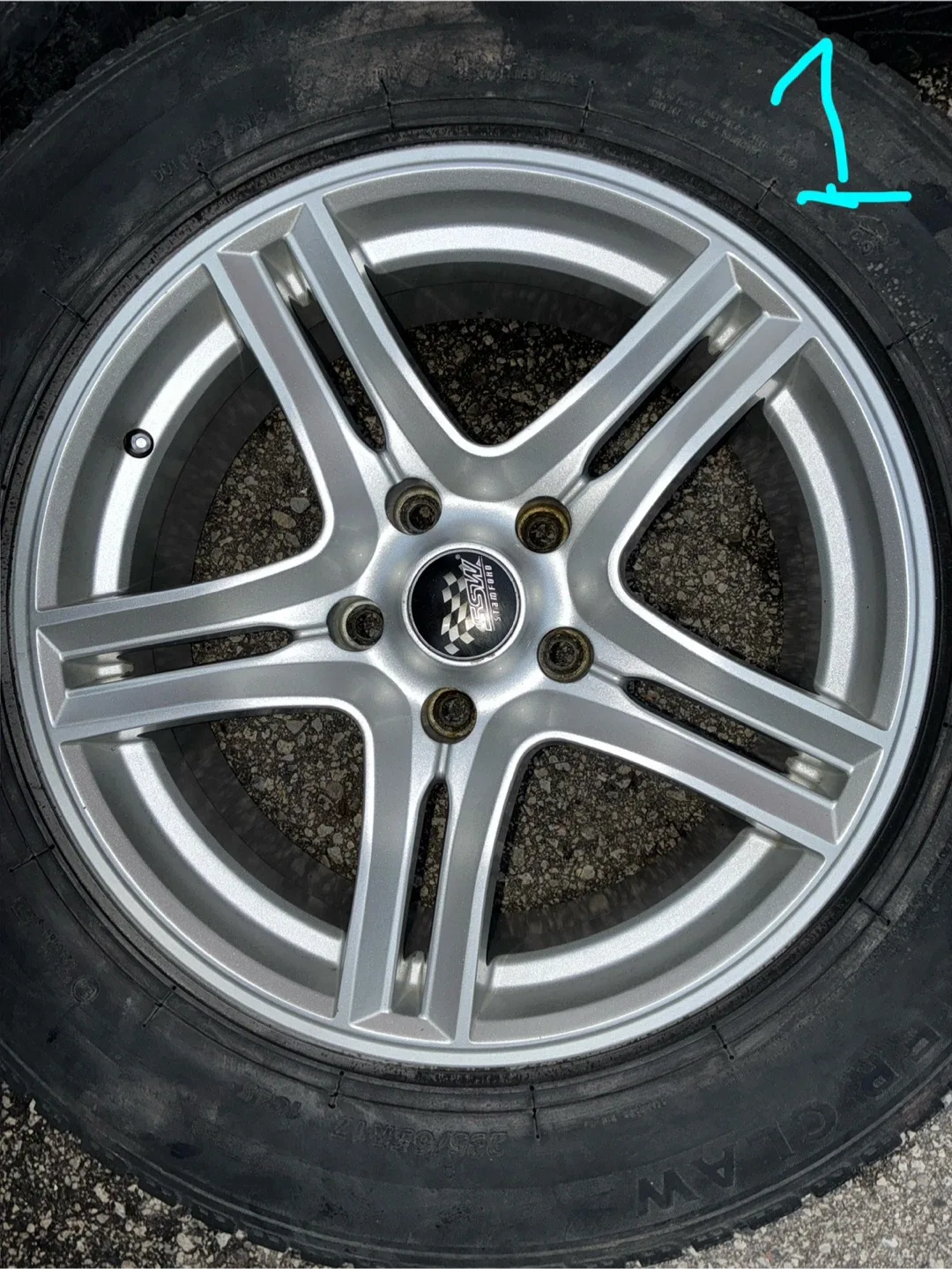 Set of 17 inch Aluminum wheels 17” RIMS image indicator(4)