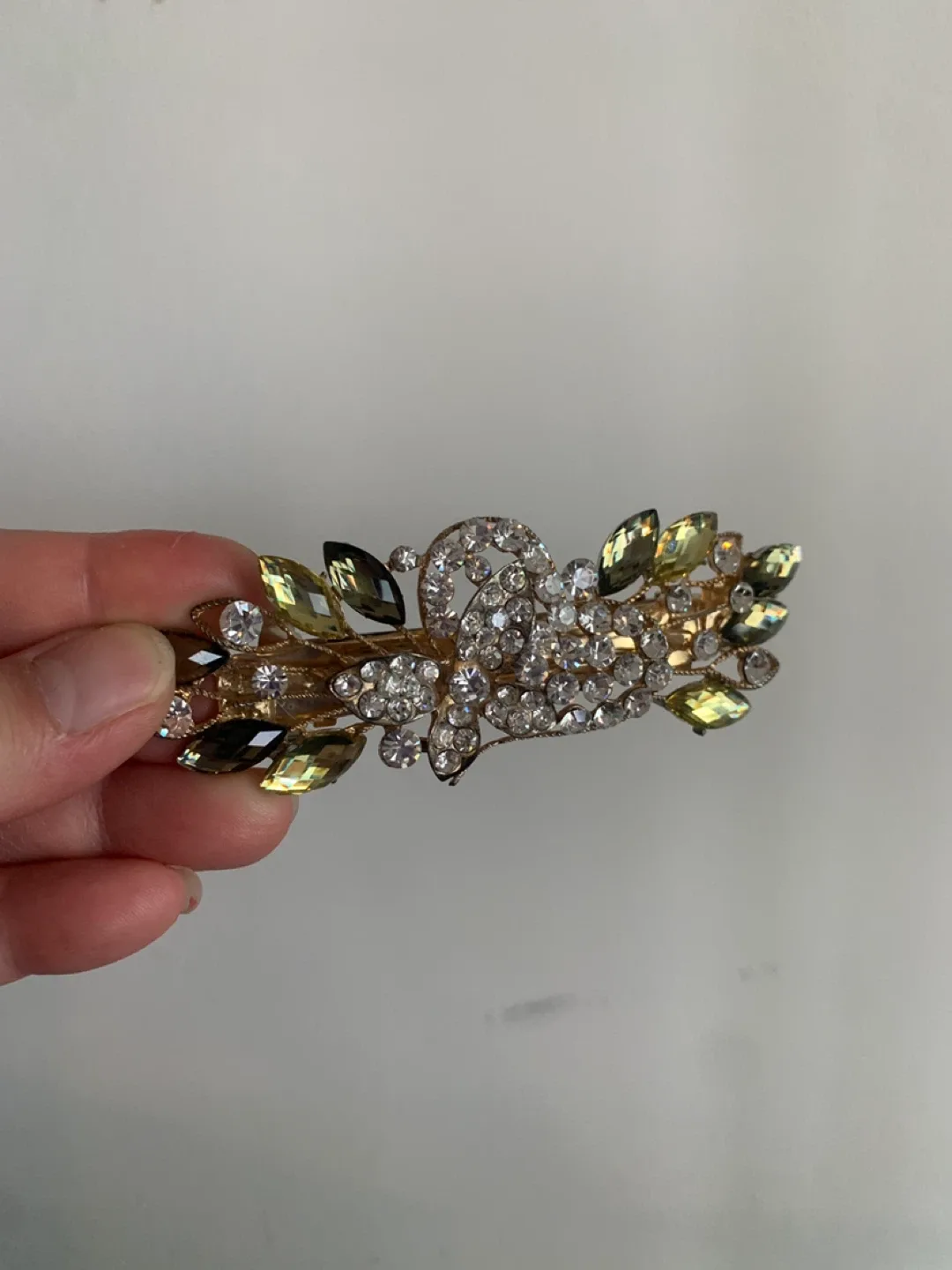 ‼️MOVING SALE‼️ Rhinestone Hair Clip image indicator(3)