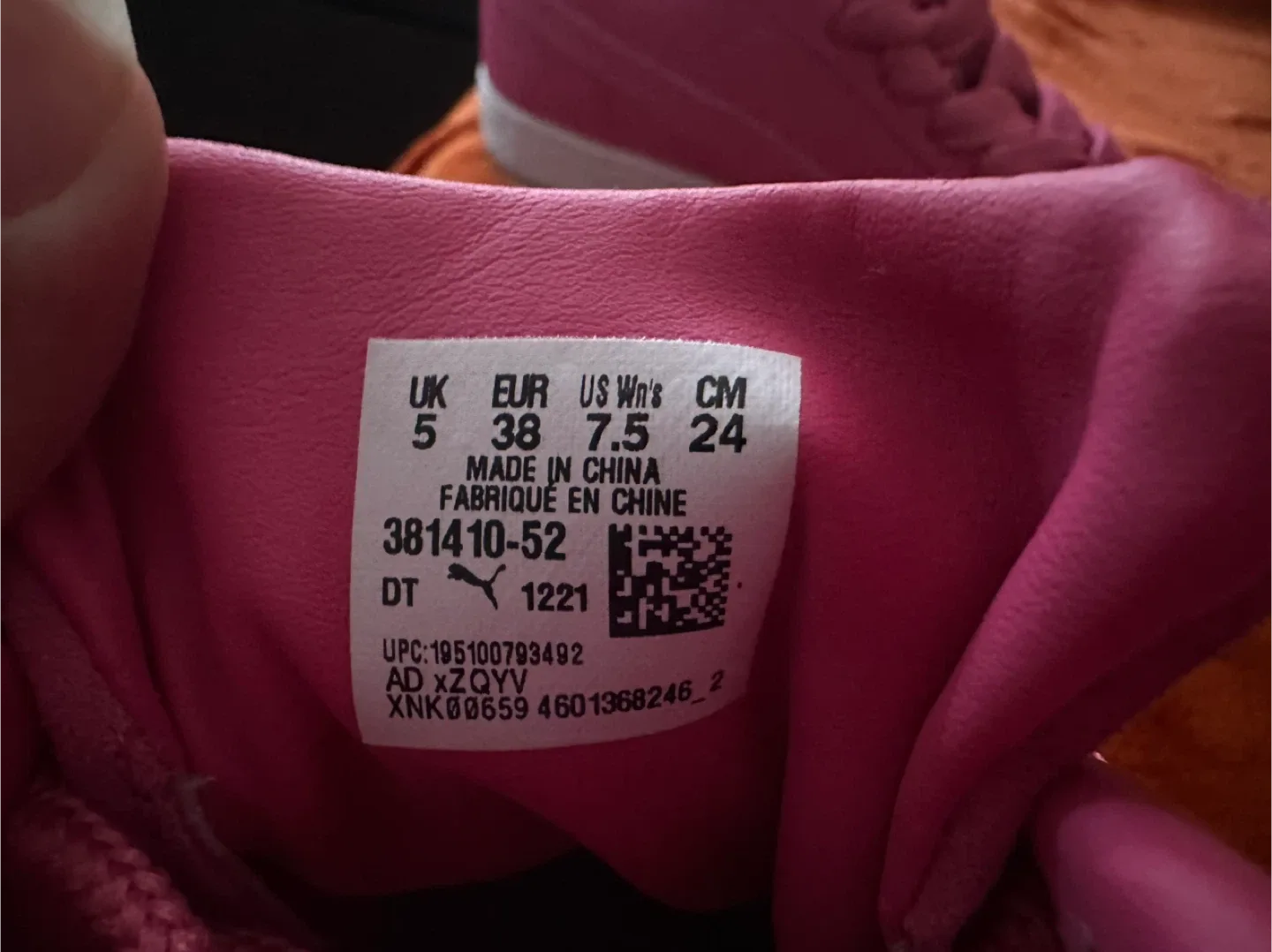 Puma Suede Pink Shoes image indicator(6)