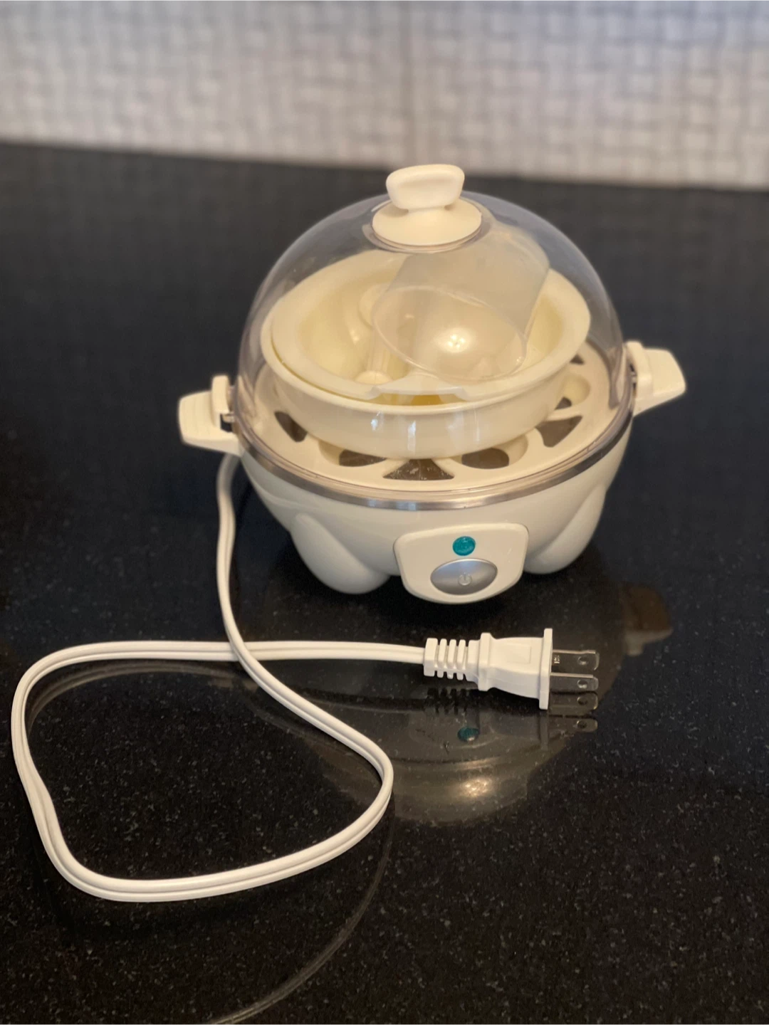 DASH Rapid Egg Cooker: 7 Egg Capacity - Cream
