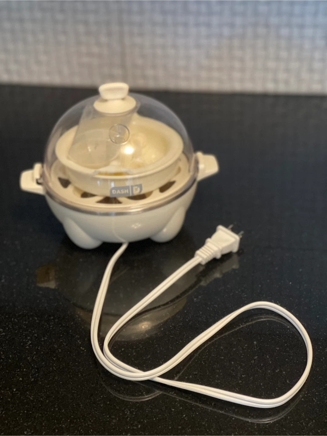 DASH Rapid Egg Cooker: 7 Egg Capacity - Cream - photo 2