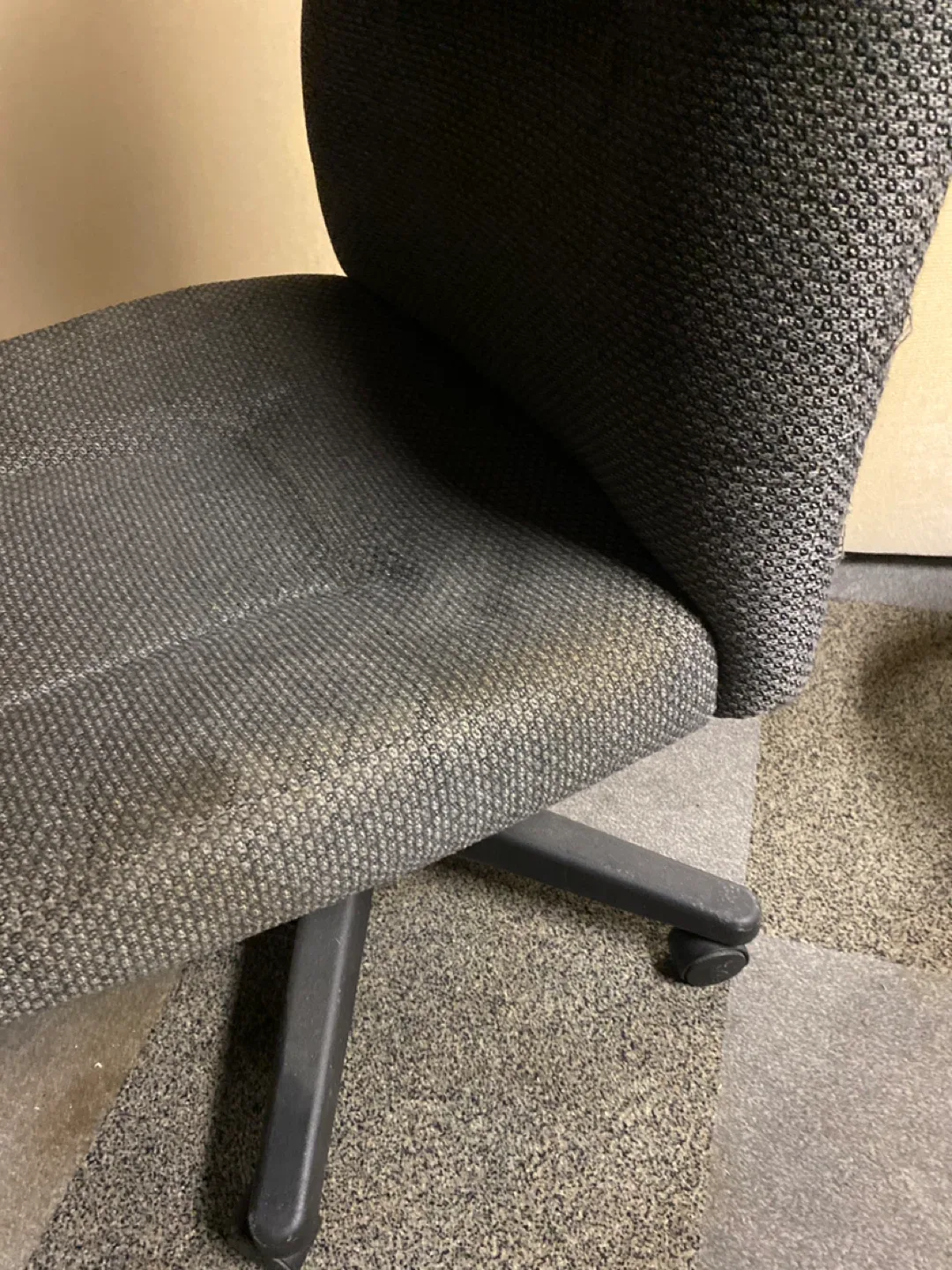 Office Chair 🥕 Used Condition image indicator(2)