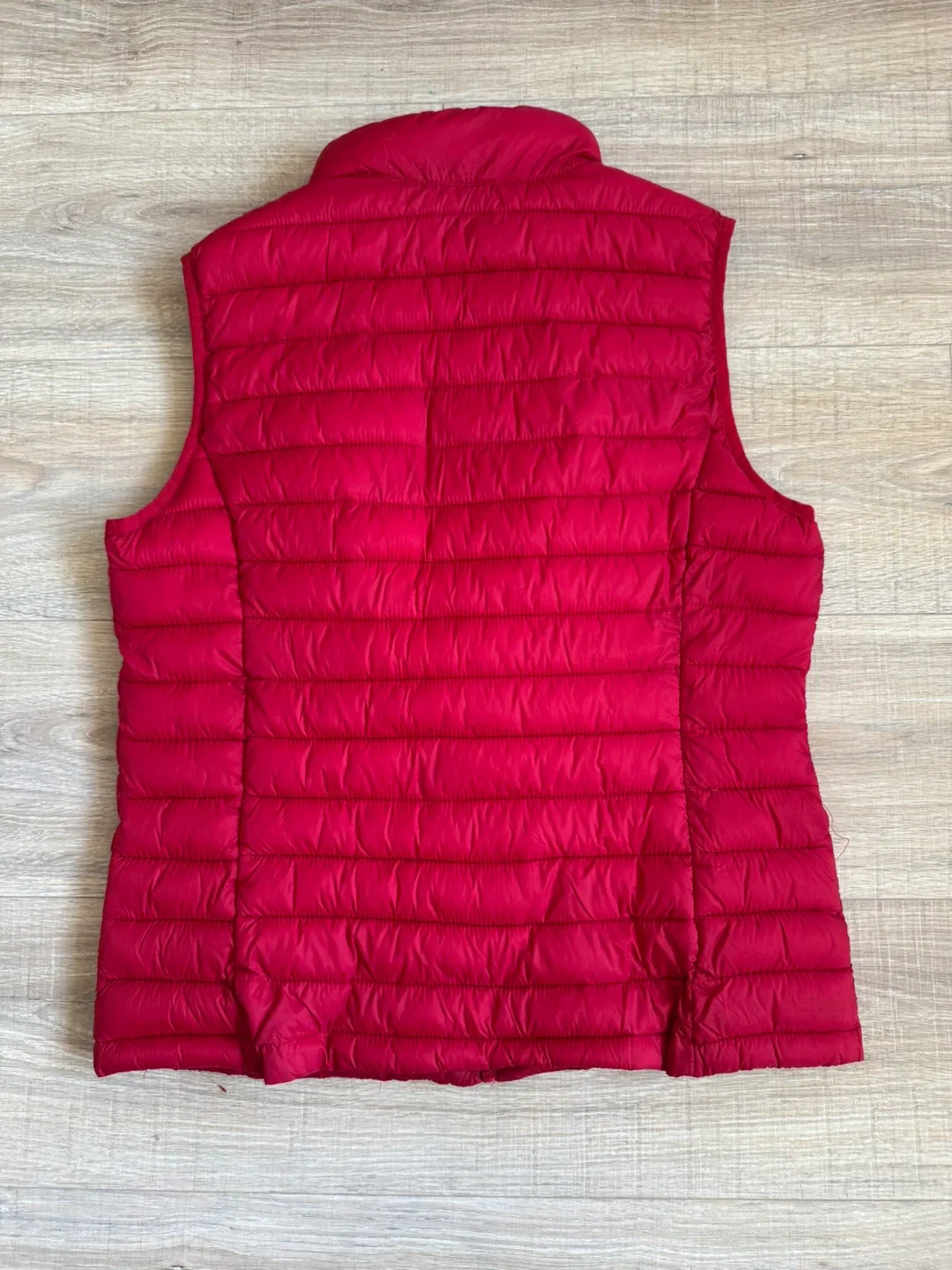 Red Padded Vest - Size M image indicator(2)