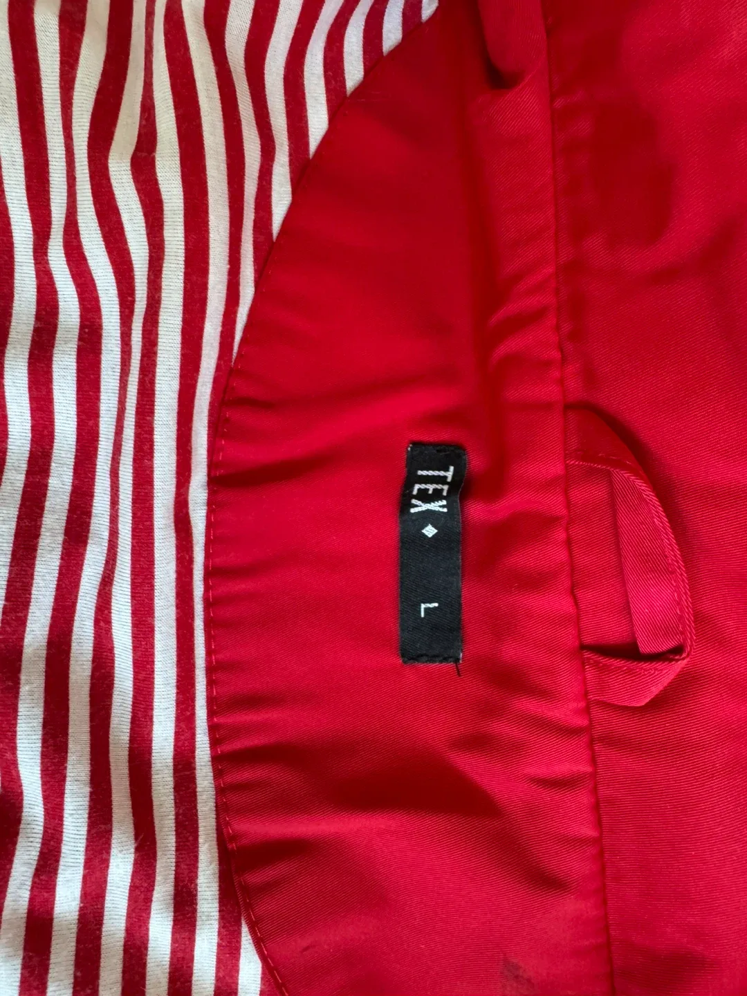 Red TEX Women's Hooded Jacket - Size L image indicator(4)