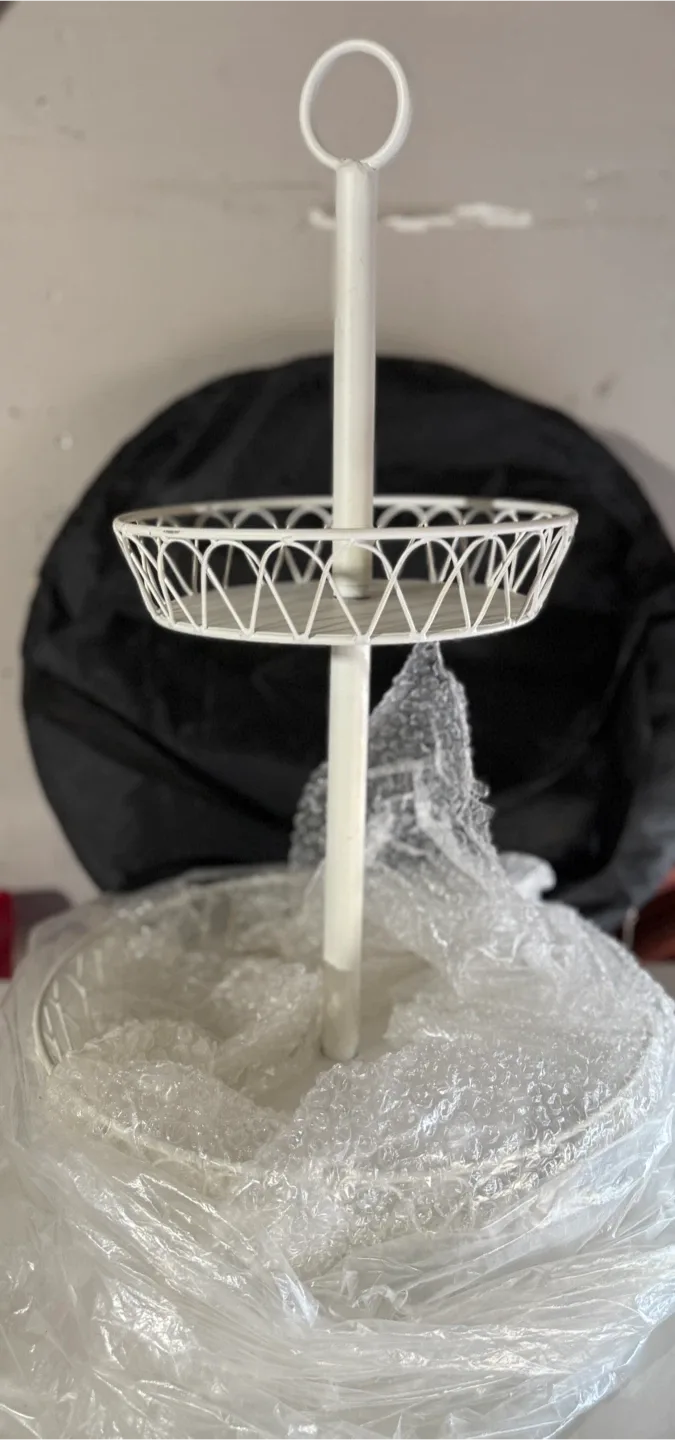 White Metal 2-Tiered Serving Stand image indicator(2)