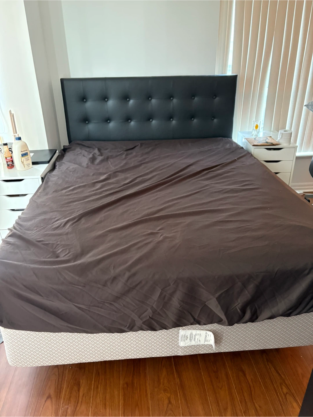Queen Size Bed Frame with Headboard - photo 3