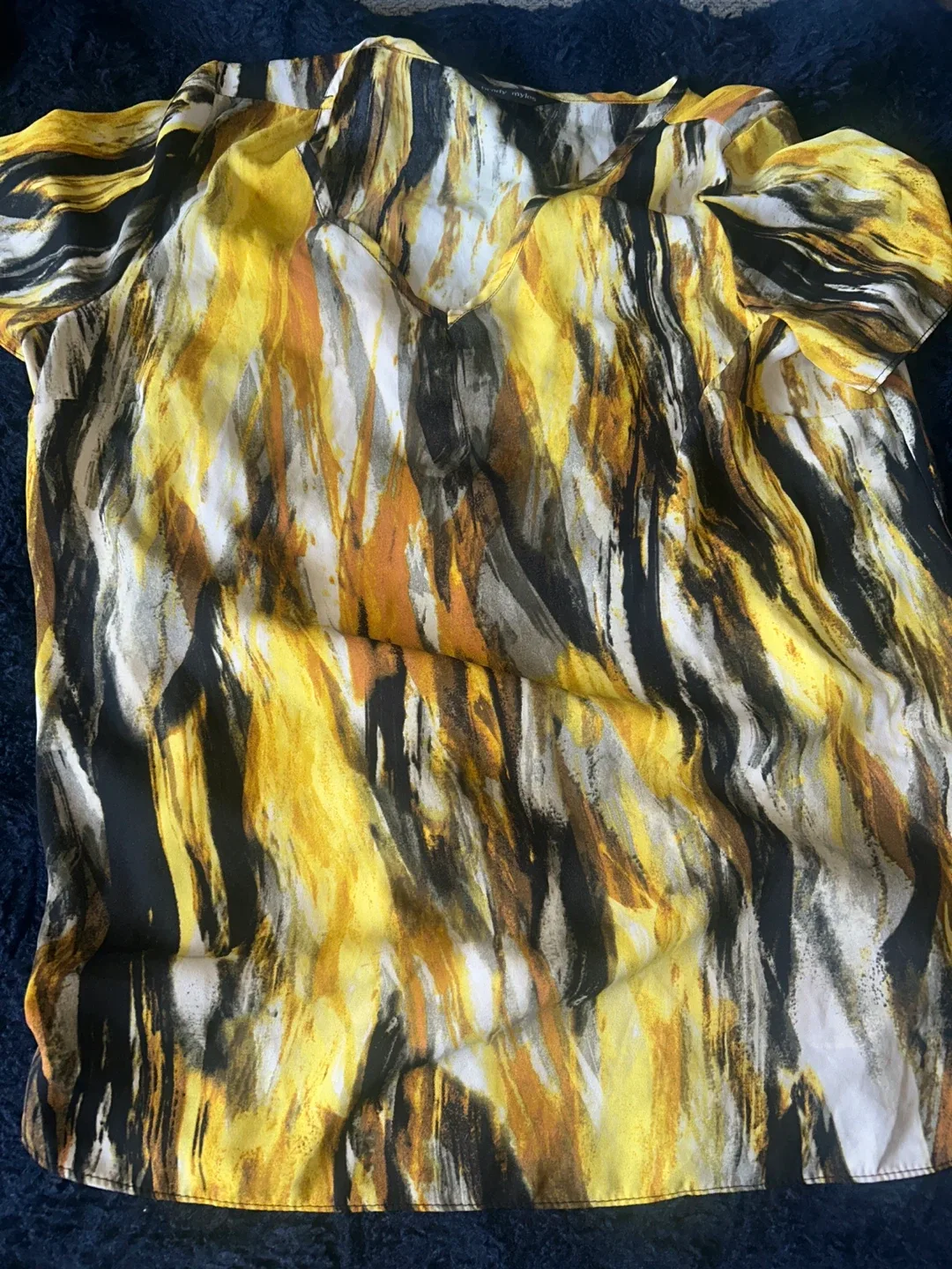 Assorted Women's Tops & Pants image indicator(2)