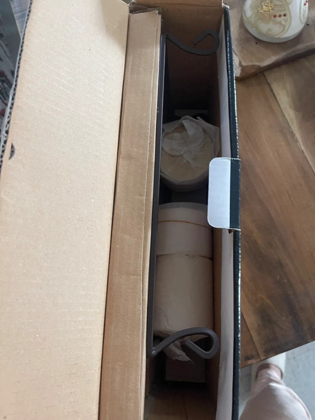 Candle Set with Glass Plate, Metal Stand, 3 Pillar Candles image indicator(2)