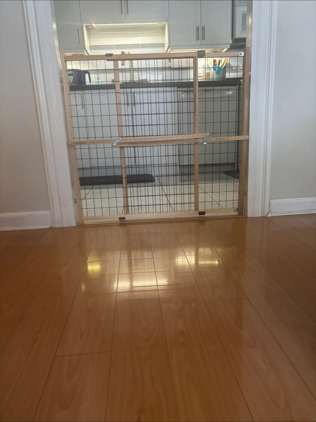 North States Wire Mesh Gate for baby/dog image indicator(4)