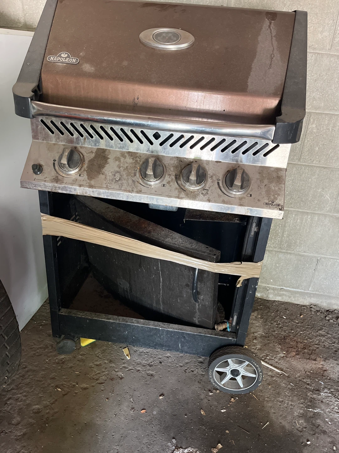 Napoleon BBQ Grill - Used Condition