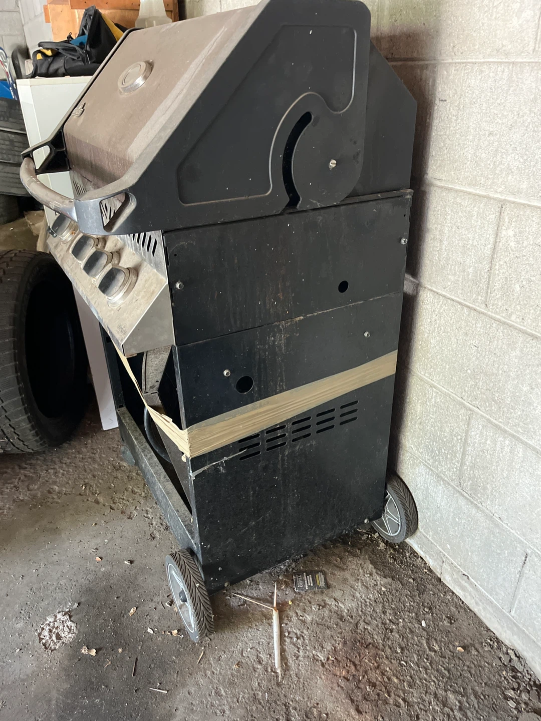 Napoleon BBQ Grill - Used Condition - photo 2