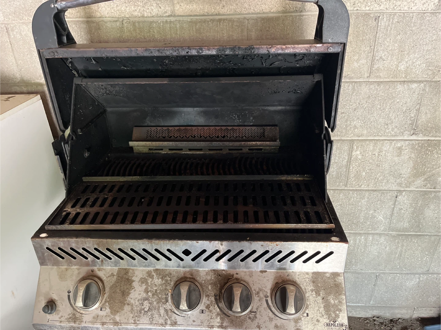 Napoleon BBQ Grill - Used Condition - photo 3