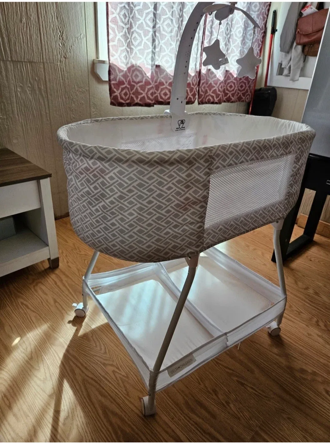 Fisher-Price Twinkling Lights SpaceSaver Cradle 'n Swing image indicator(2)