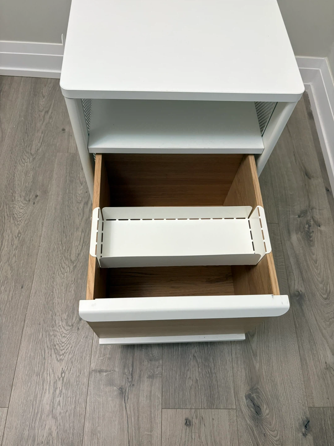 IKEA BEKANT/BEKANT storage unit on casters - photo 3