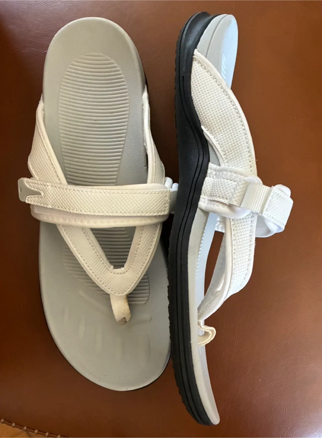 White Thong Sandals - Size 41 image indicator(3)