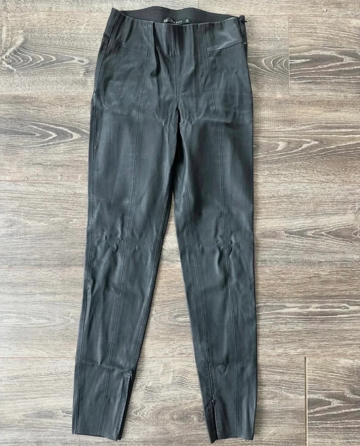 Zara faux leather pants size Xs thumbnail
