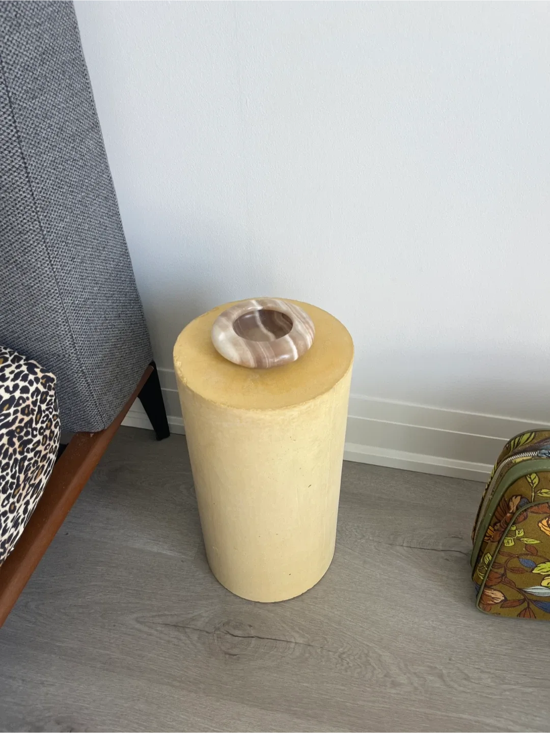 Solid Concrete Side Table / Column in Pastel image indicator(5)