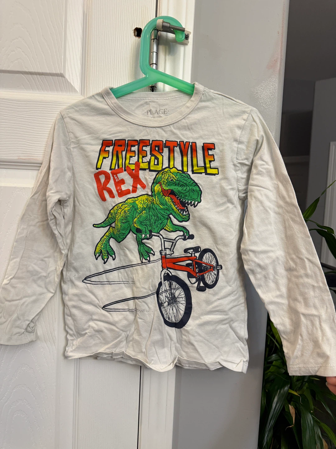 The Children's Place Freestyle Rex Shirt - Size 5/6