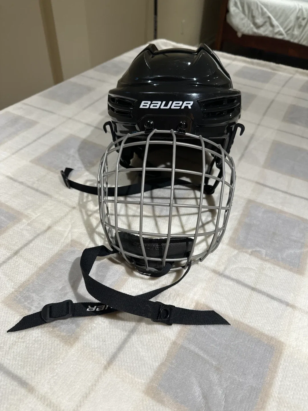 Bauer Hockey Helmet with Face Cage thumbnail