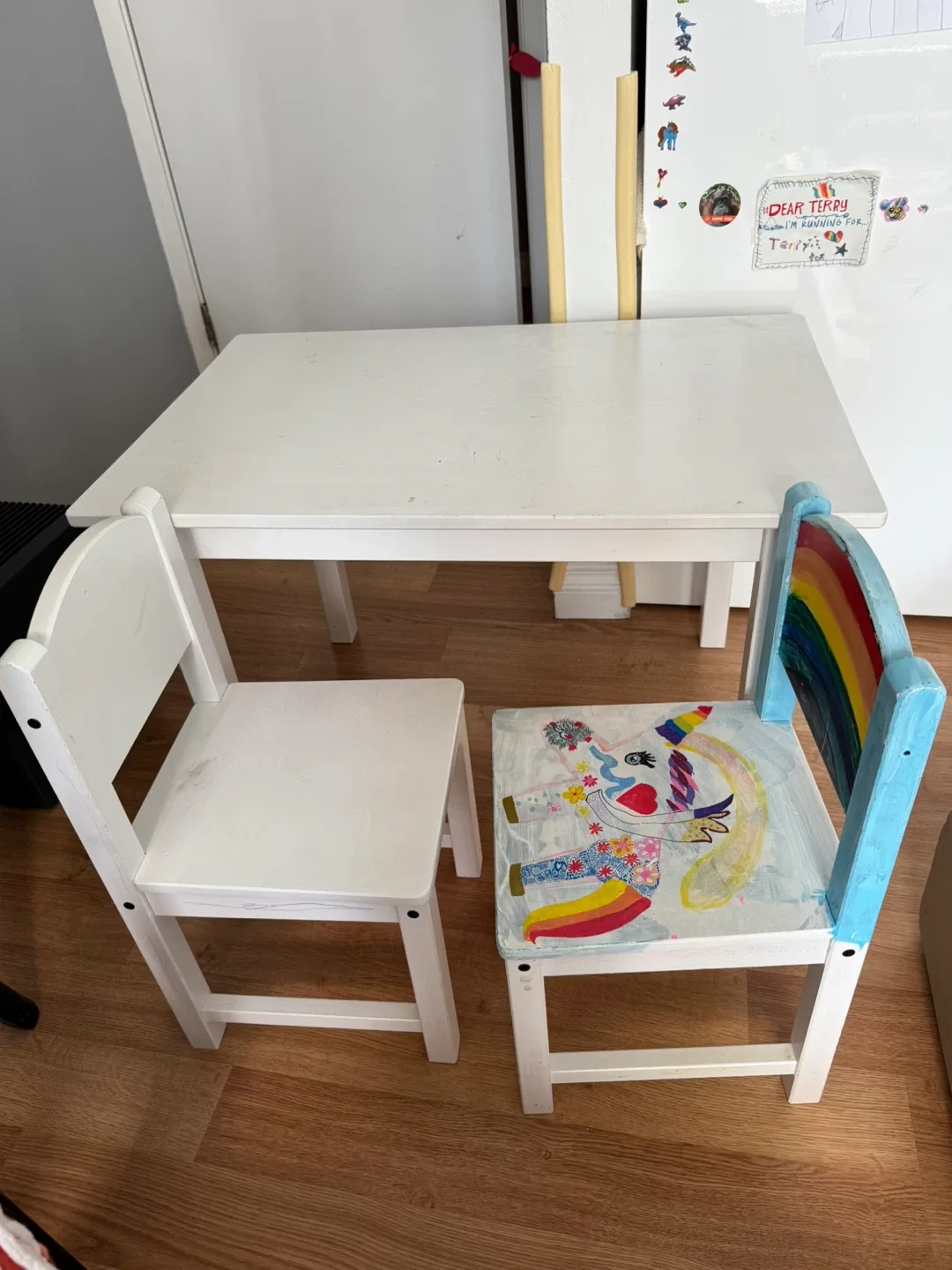 IKEA Kids White Table and Chairs Set image indicator(2)