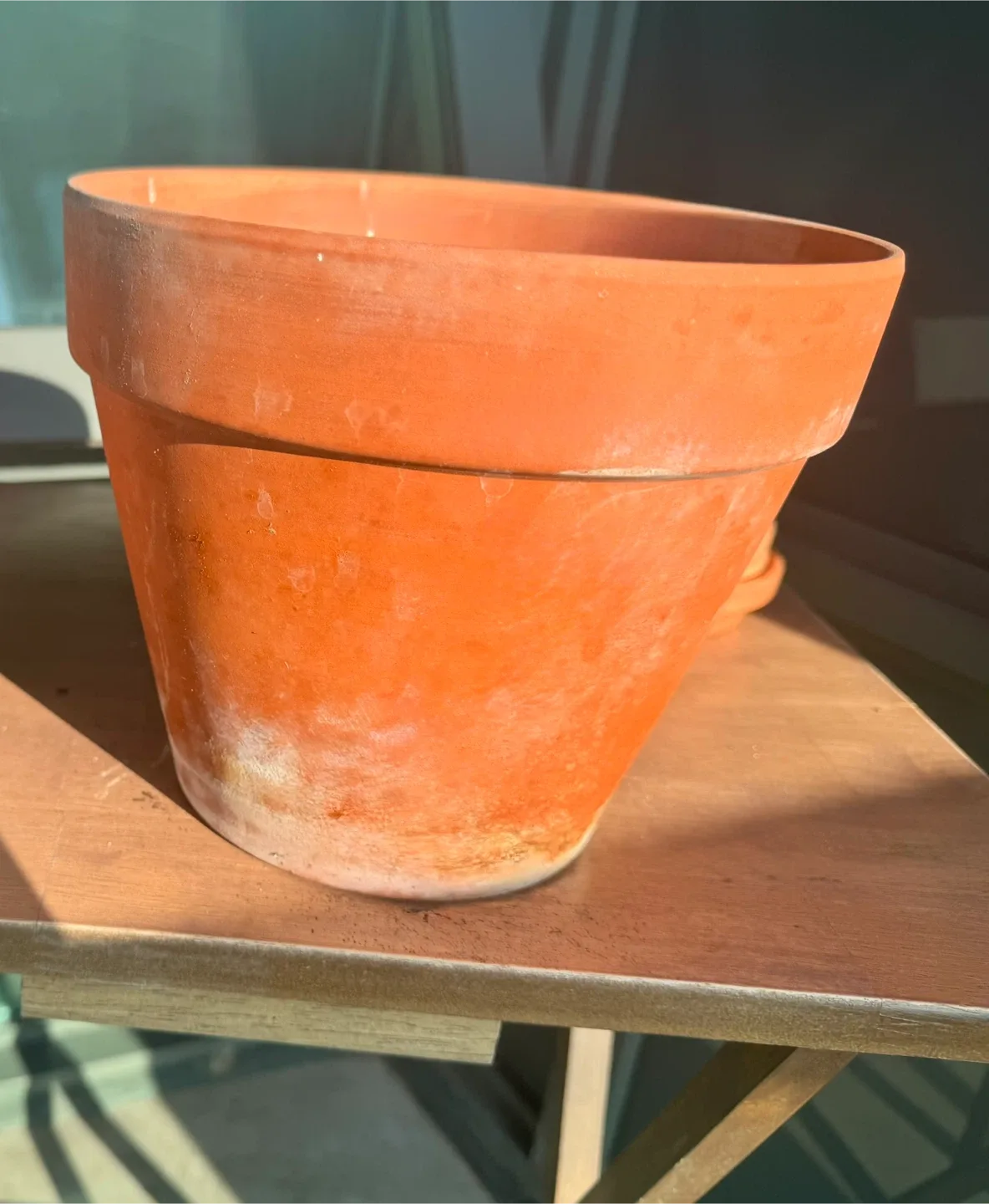 Terracotta Plant Pot thumbnail