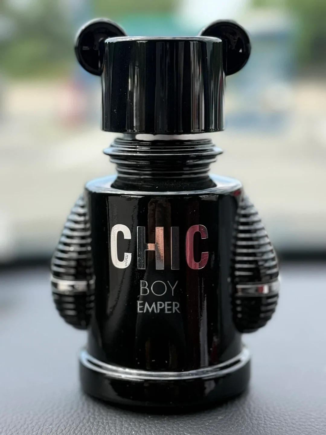 Variety of Perfume Bottles image indicator(4)