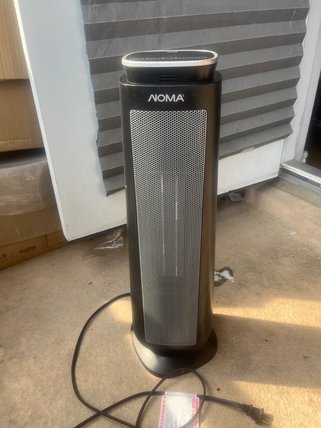NOMA Tower Heater - Black
