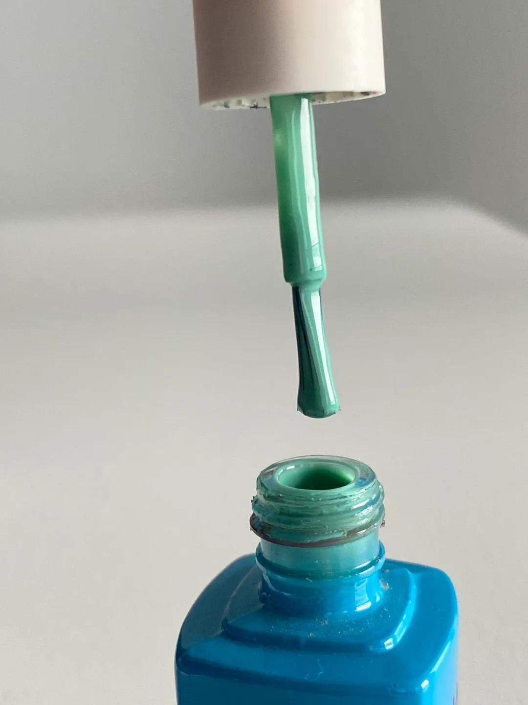 Unique Color Changing Nail Polish image indicator(2)