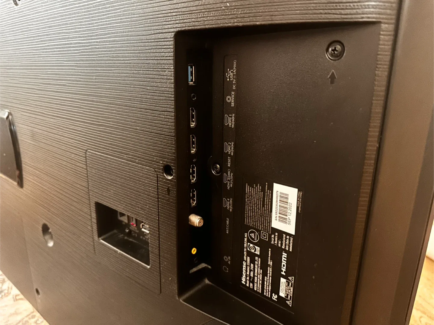 *MOVING* Hisense TV (includes 2 years warranty with a box) image indicator(5)