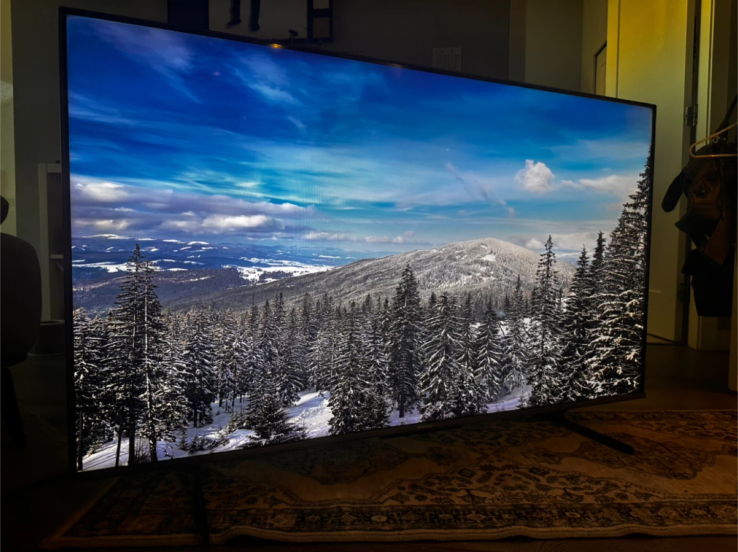 *MOVING* Hisense TV (includes 2 years warranty with a box) - photo 4