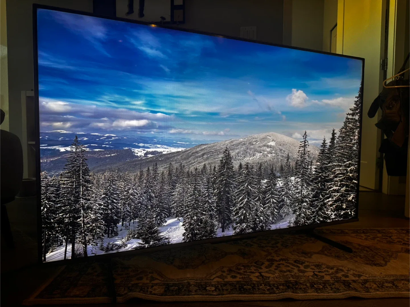 *MOVING* Hisense TV (includes 2 years warranty with a box) image indicator(4)