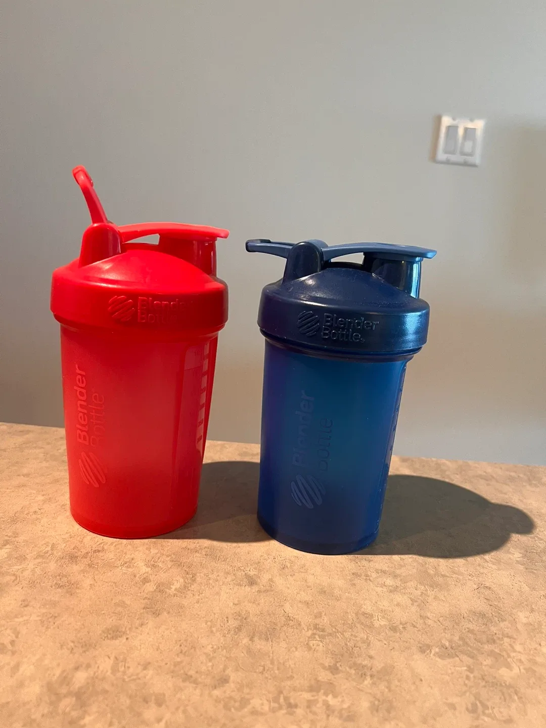 Blender Bottle Shaker Cups - Hot Pink & Blue thumbnail