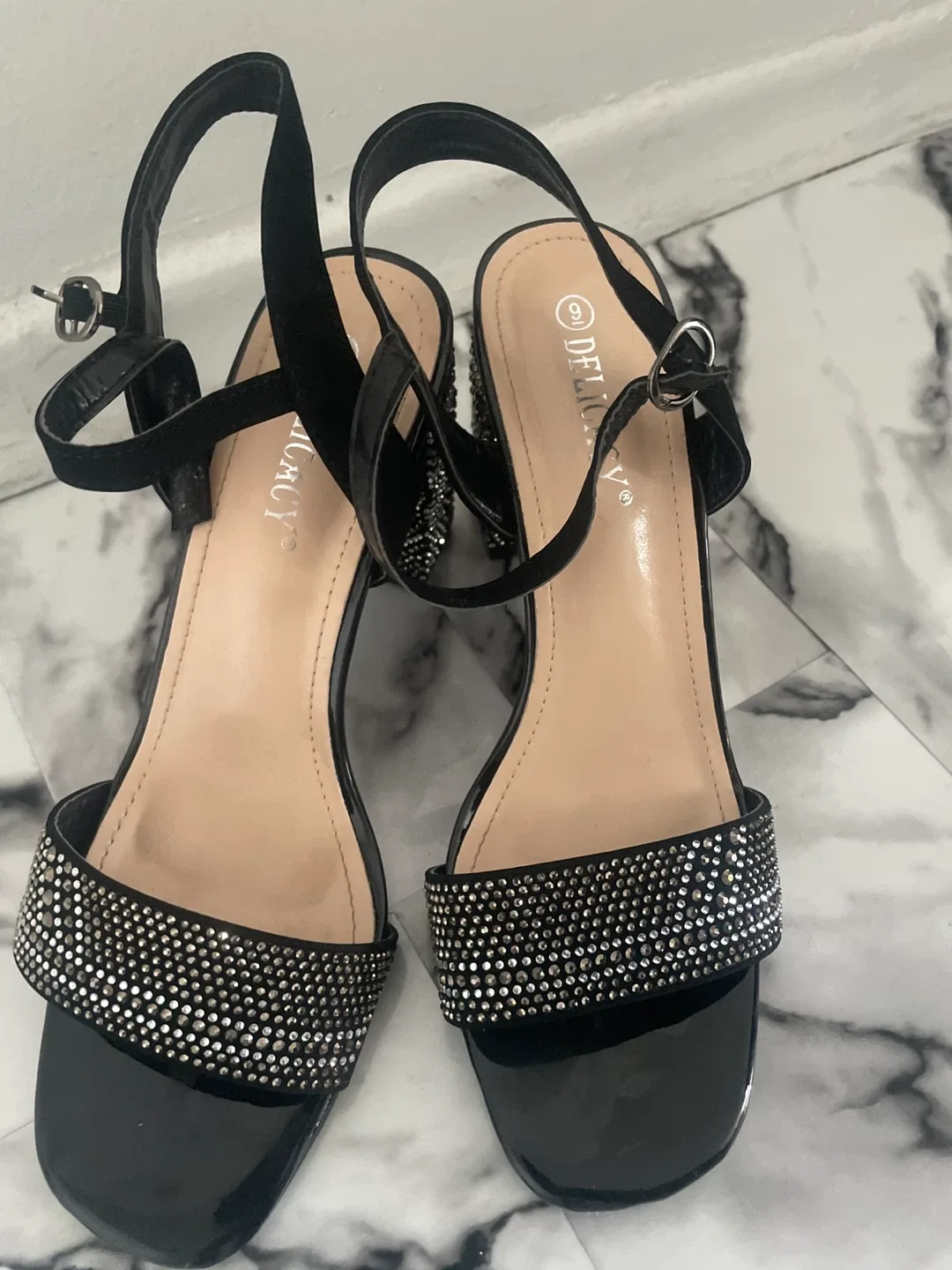 DELICACY Black Heels - Size 6 image indicator(4)