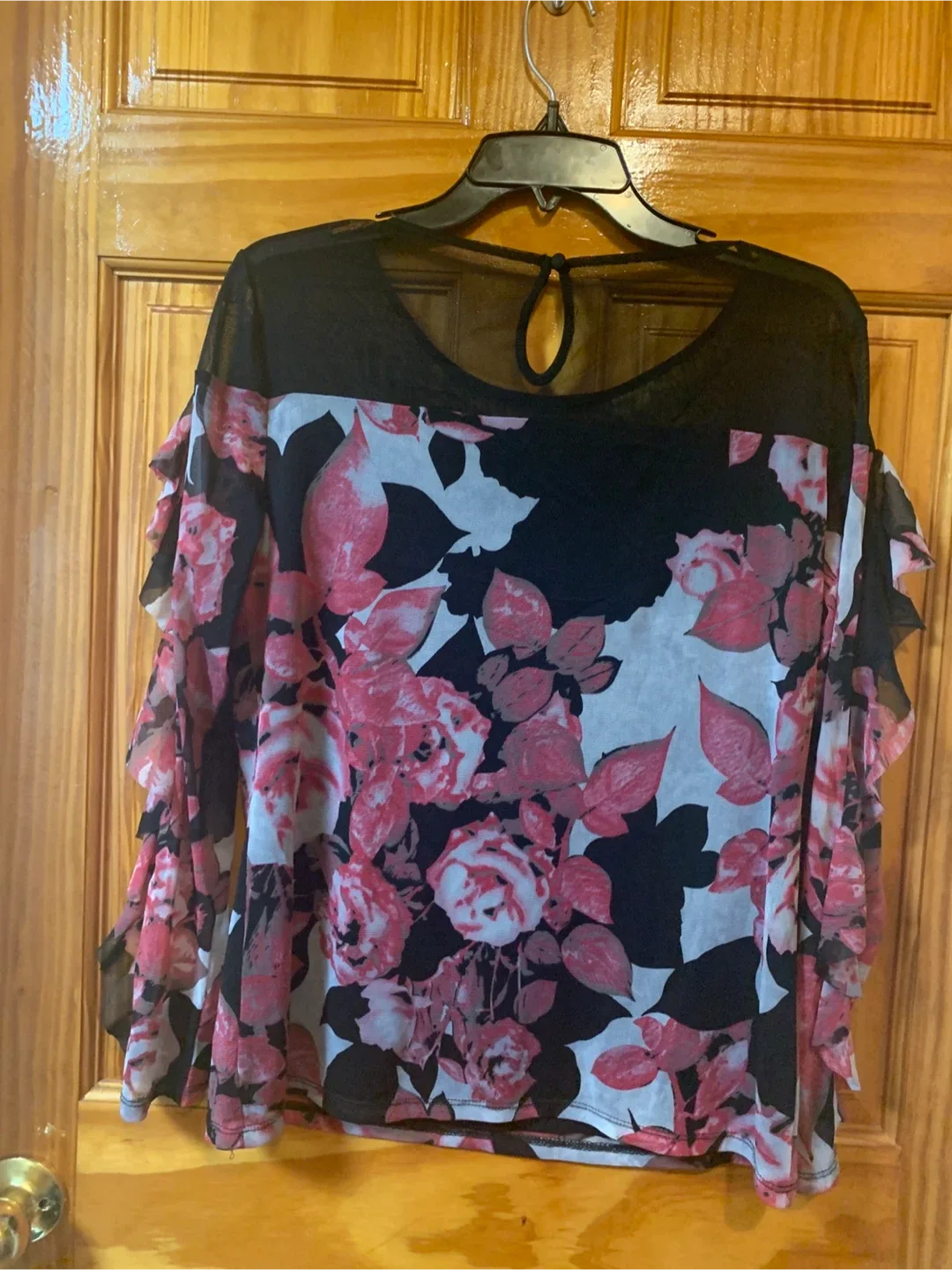 Floral Ruffle Blouse - Black/Pink image indicator(2)