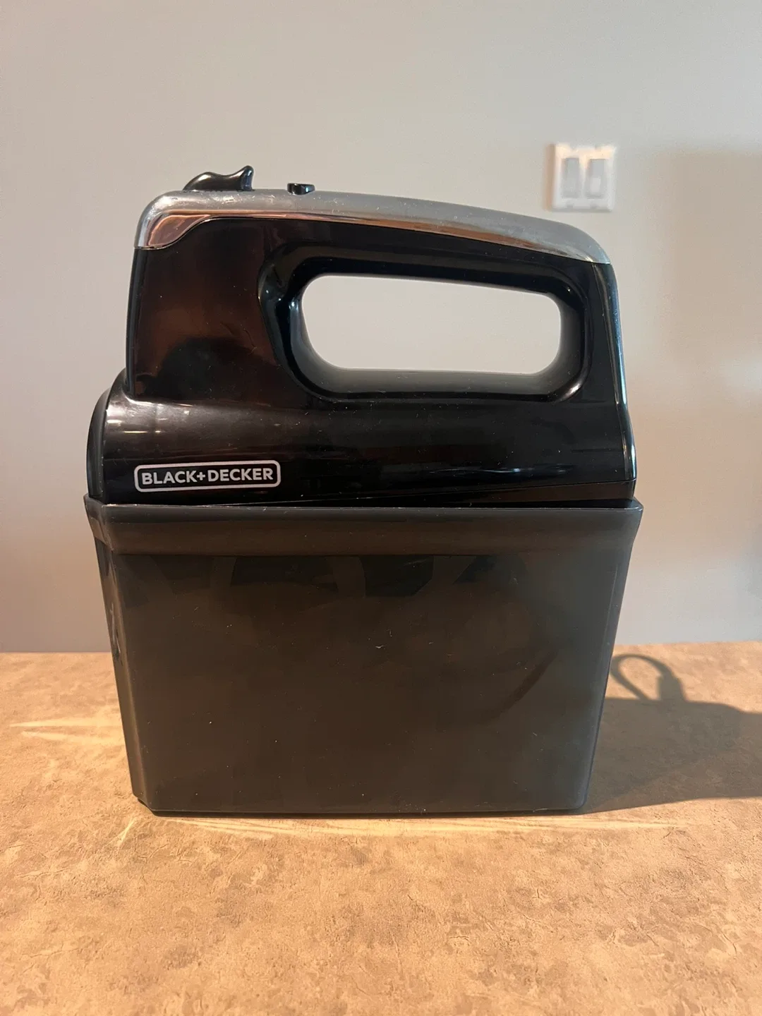 Black+Decker Hand Mixer thumbnail