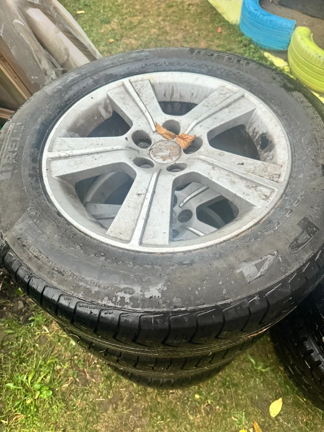 Set of Used Tires for SUBARU Crosstek 215/65/R16 thumbnail