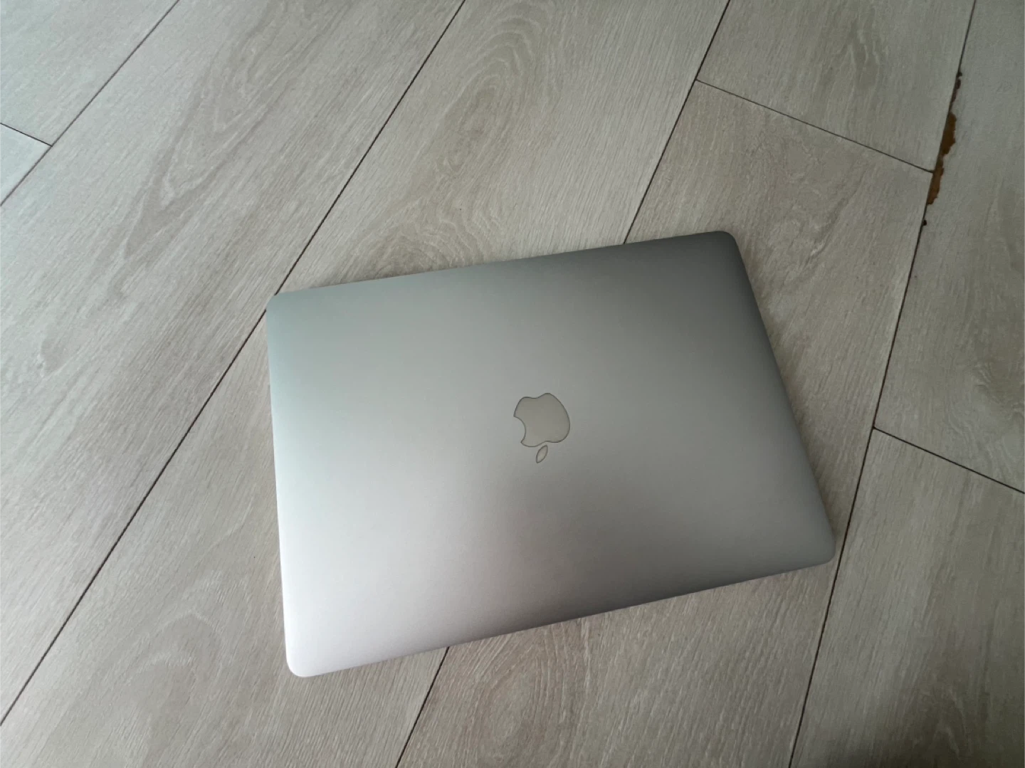 2018 MacBook Pro 13-inch touch bar