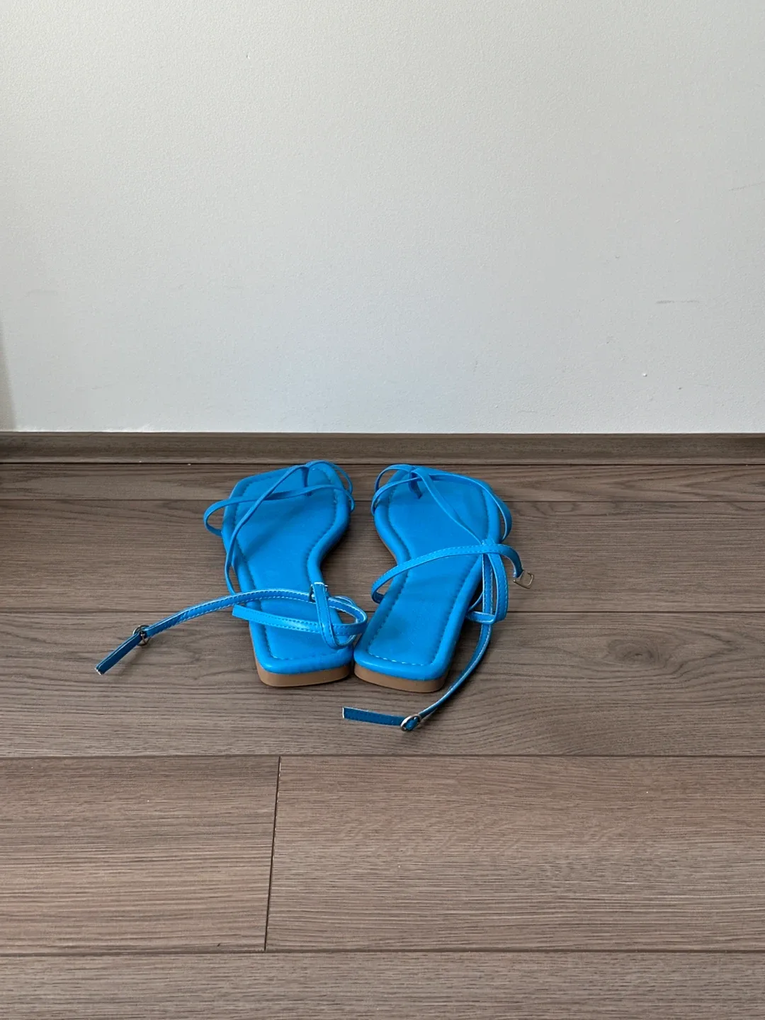 Blue Sandals, Size 7 image indicator(3)