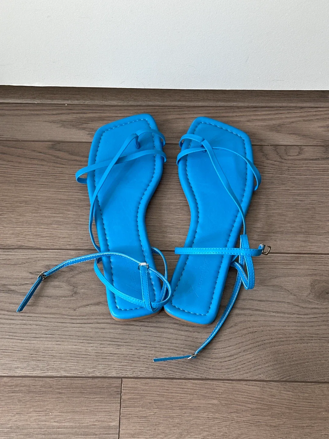 Blue Sandals, Size 7 image indicator(2)