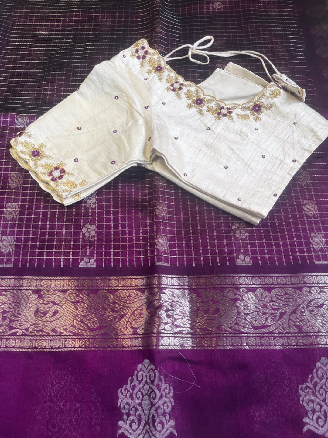 Handloom Mangalagiri silk saree with stitched maggam work blouse - photo 3