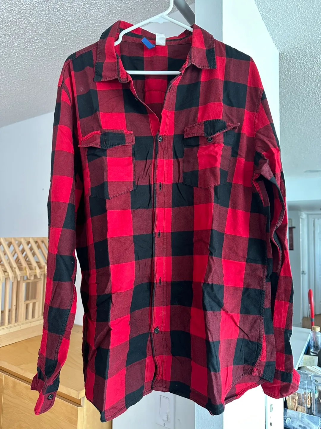 H&M Red and Black Buffalo Plaid Flannel Shirt thumbnail