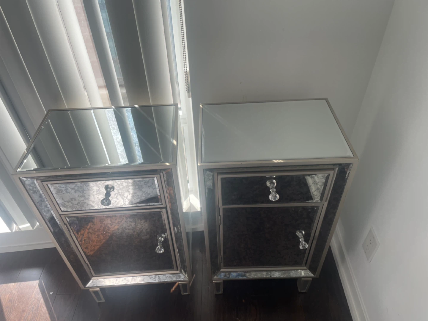 Mirrored Nightstands - Set of 2 - photo 4