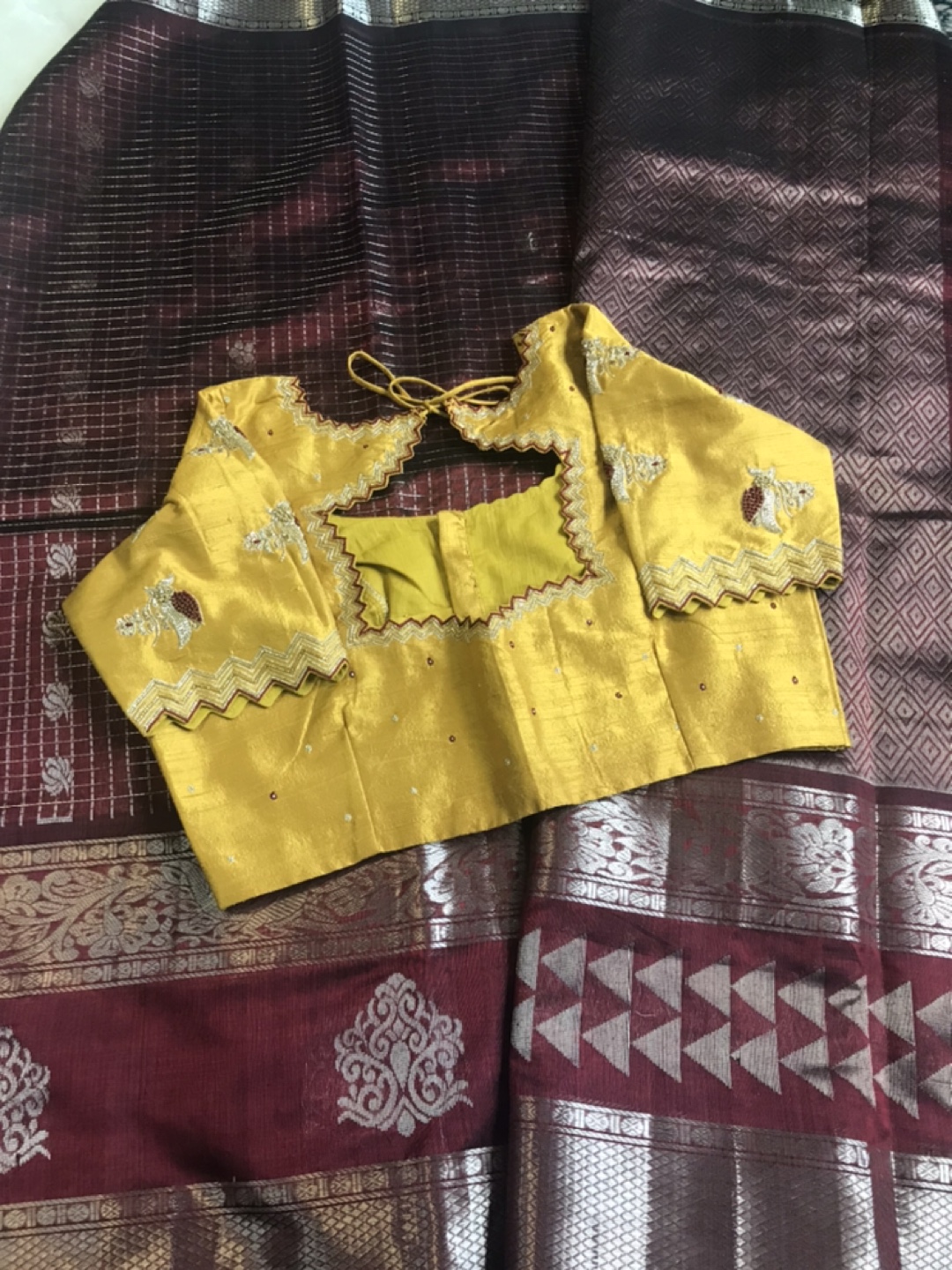 Handloom Mangalagiri Silk Saree and stitched maggam work blouse - photo 3
