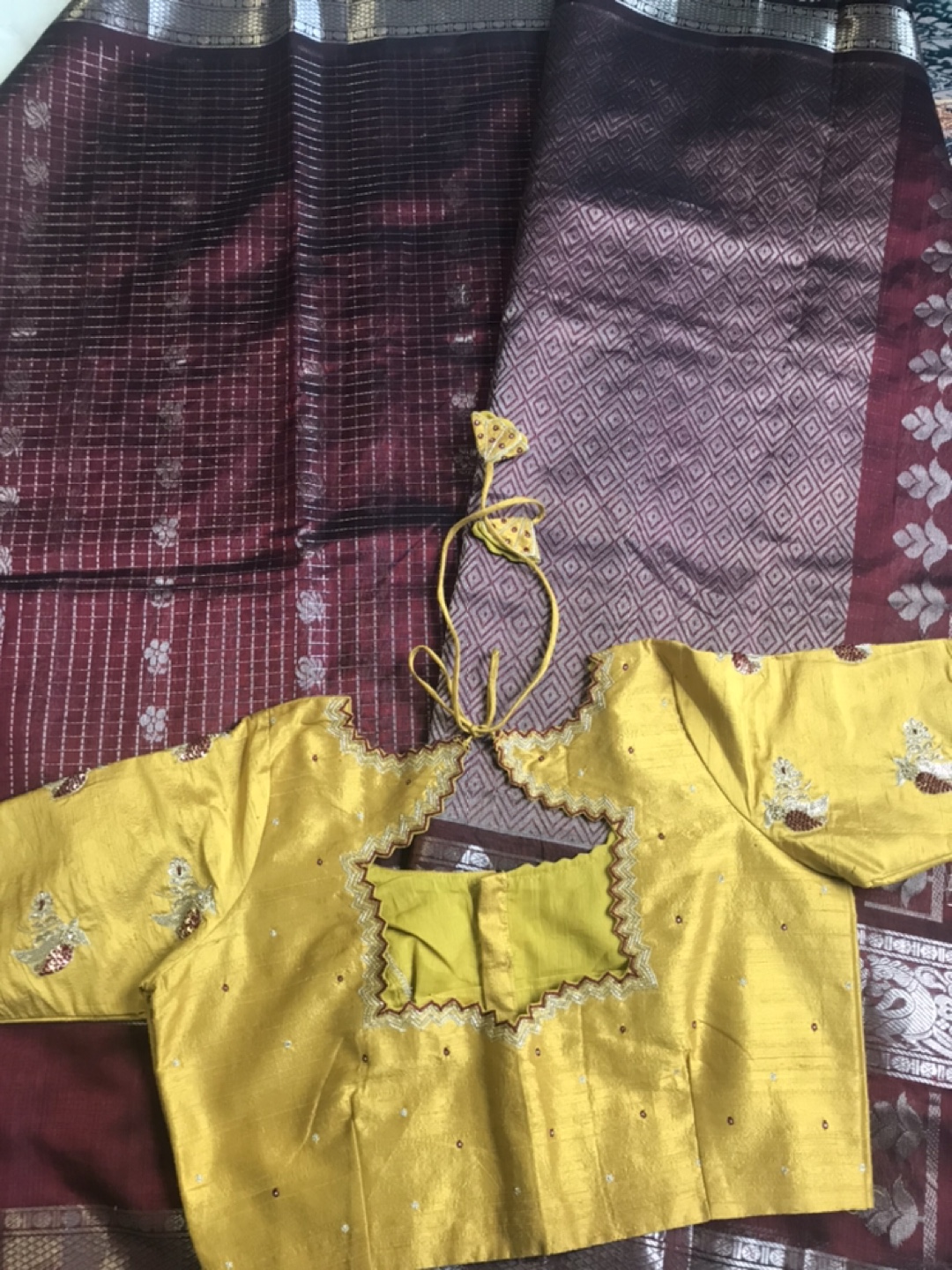 Handloom Mangalagiri Silk Saree and stitched maggam work blouse - photo 4