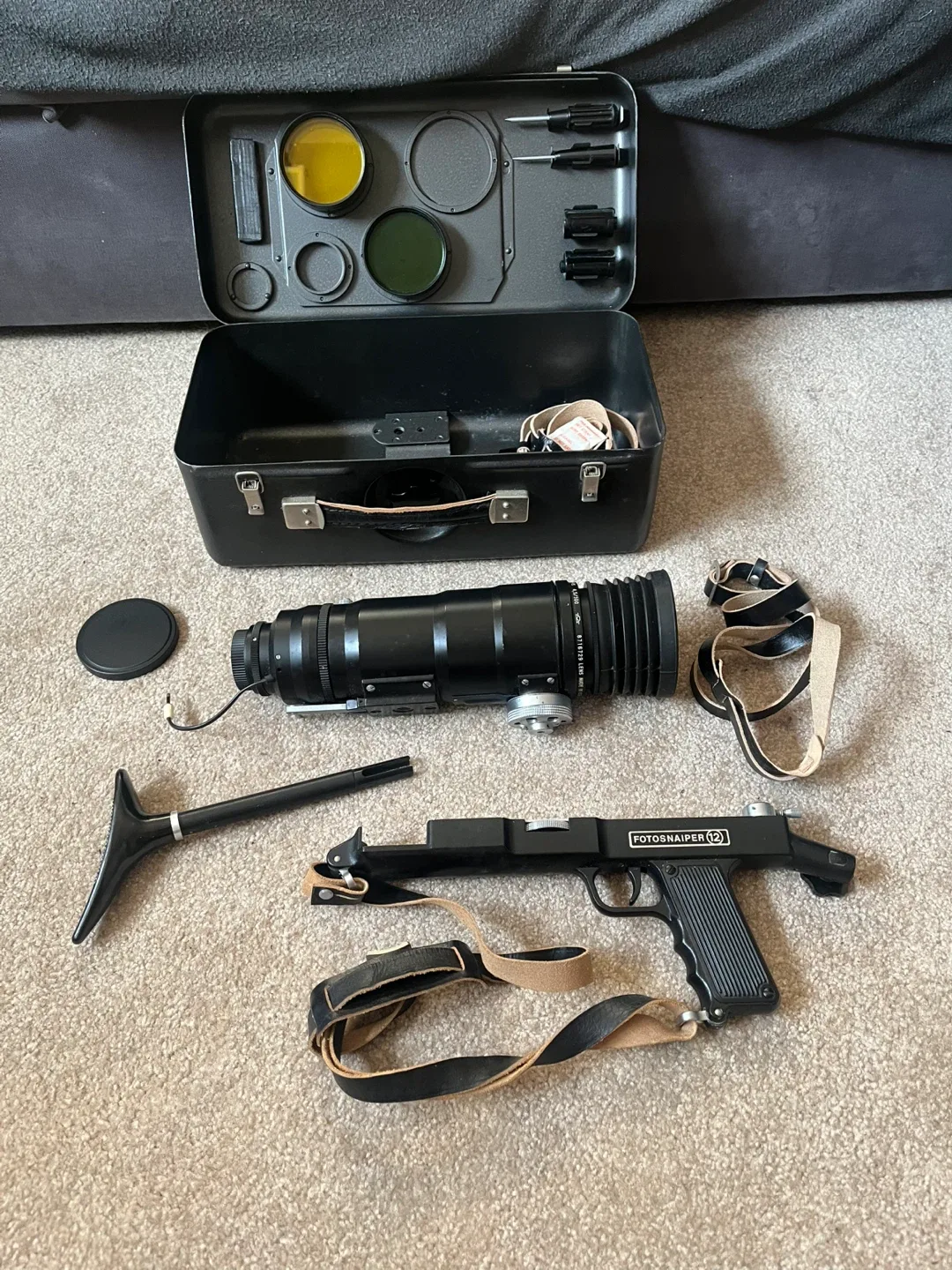 Zenit Fotosnaiper 12 Camera Set w/ Case image indicator(2)