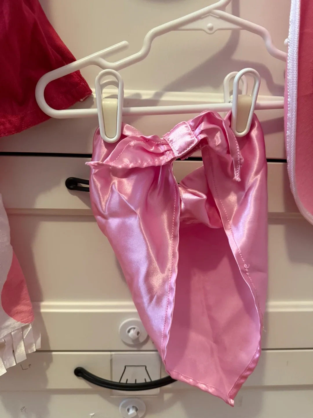 Melissa & Doug Pink Cowgirl Costume Set image indicator(3)