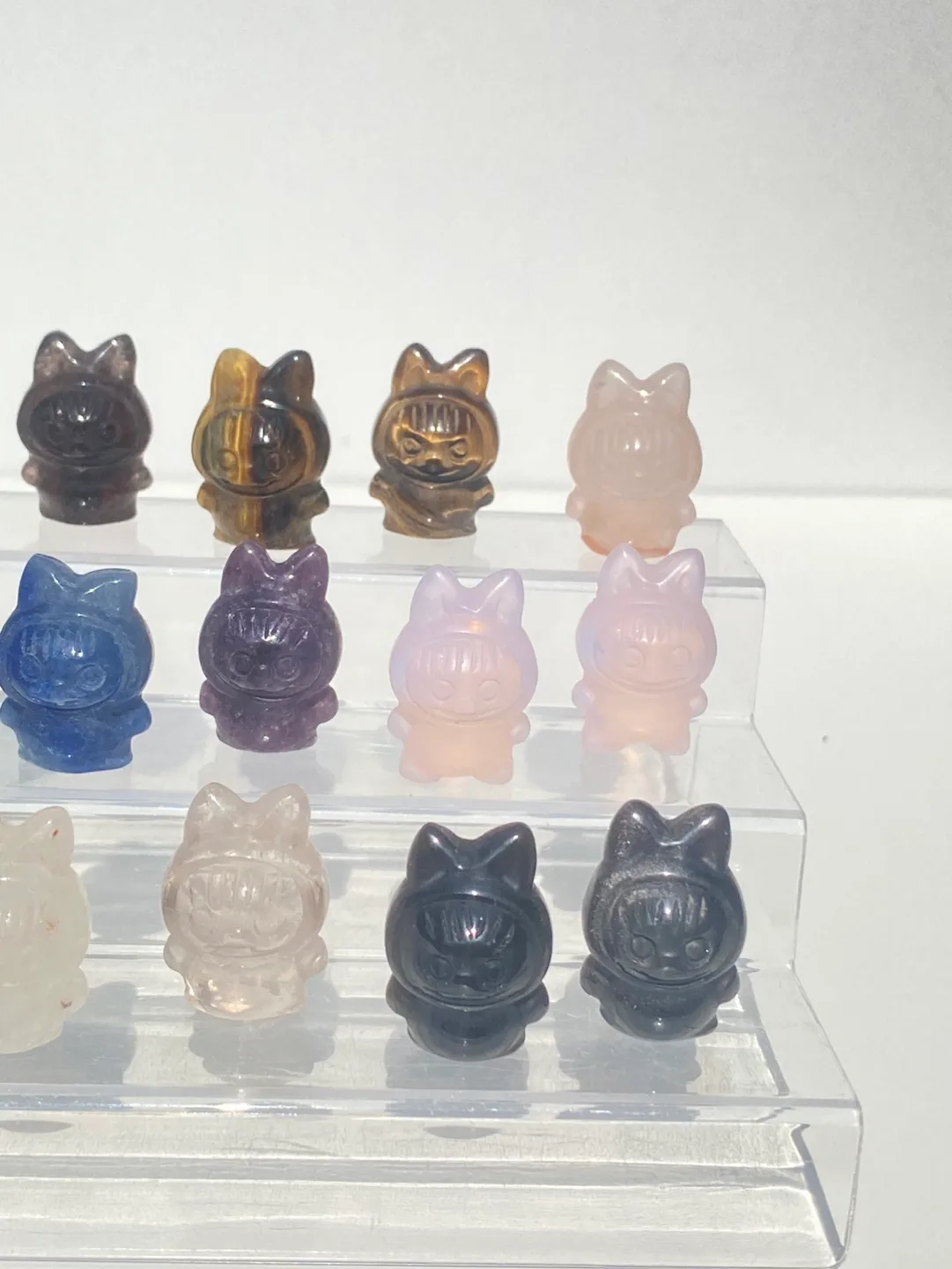 Labubu Crystal image indicator(4)