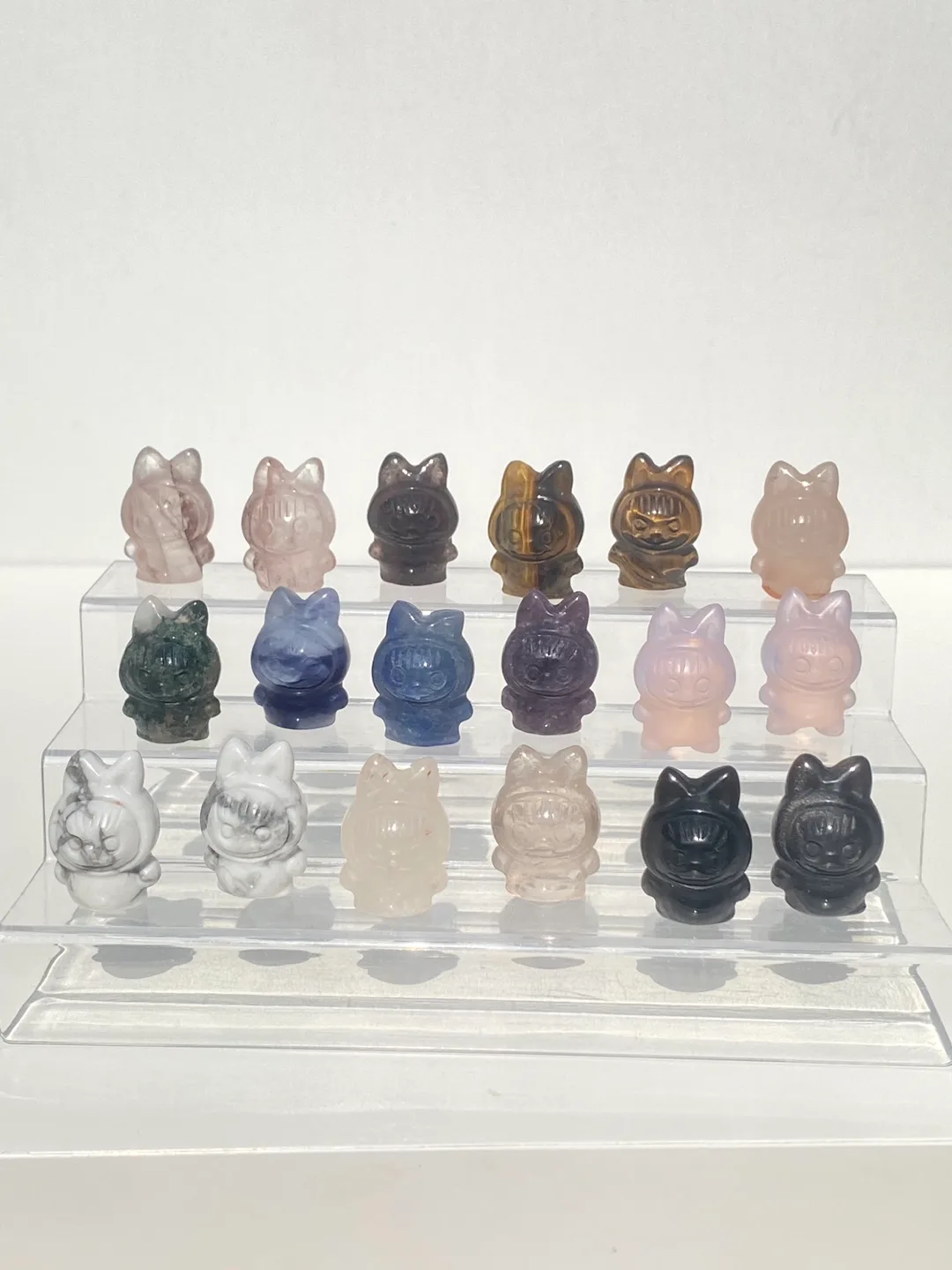 Labubu Crystal image indicator(2)