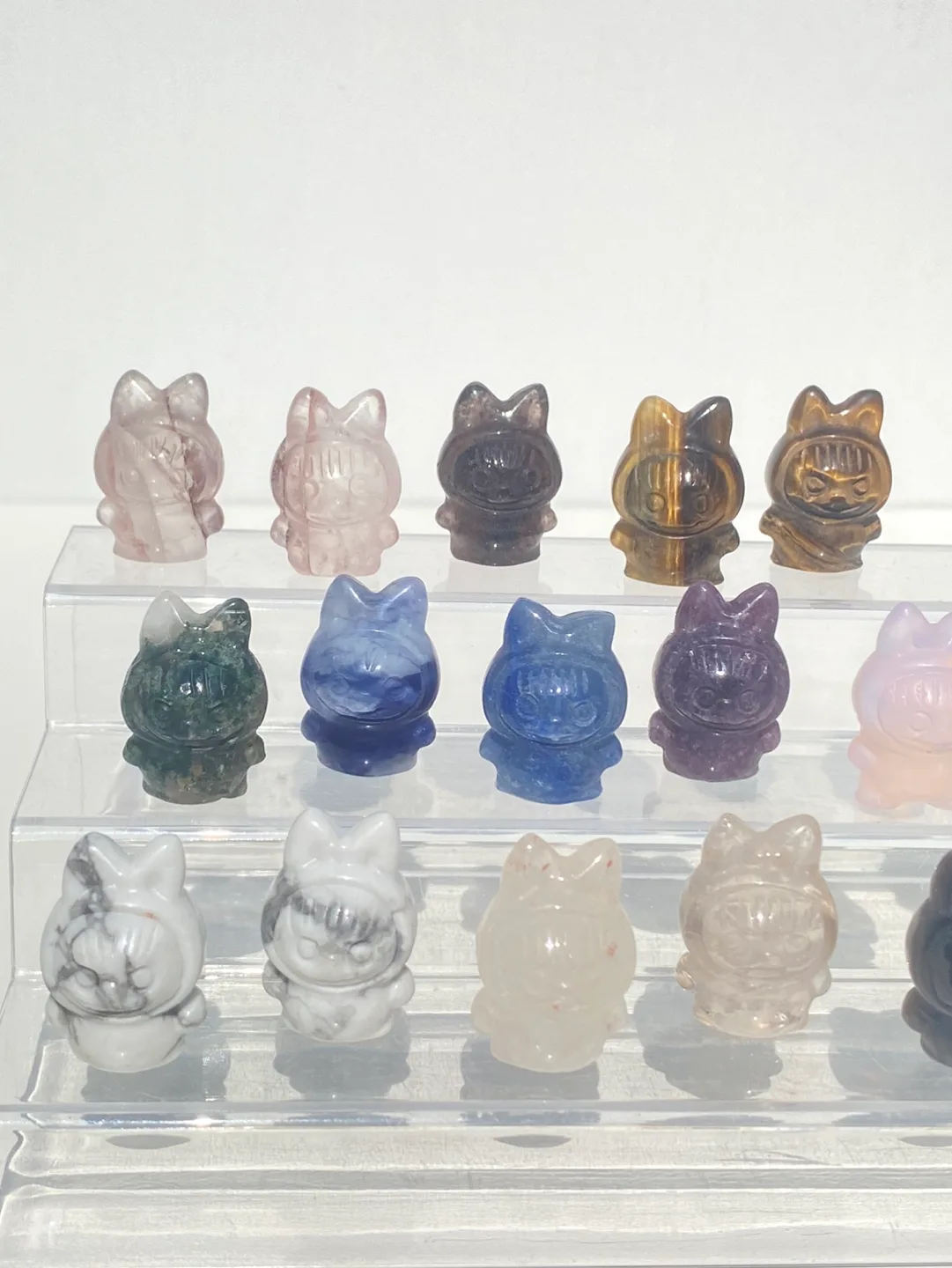 Labubu Crystal image indicator(3)